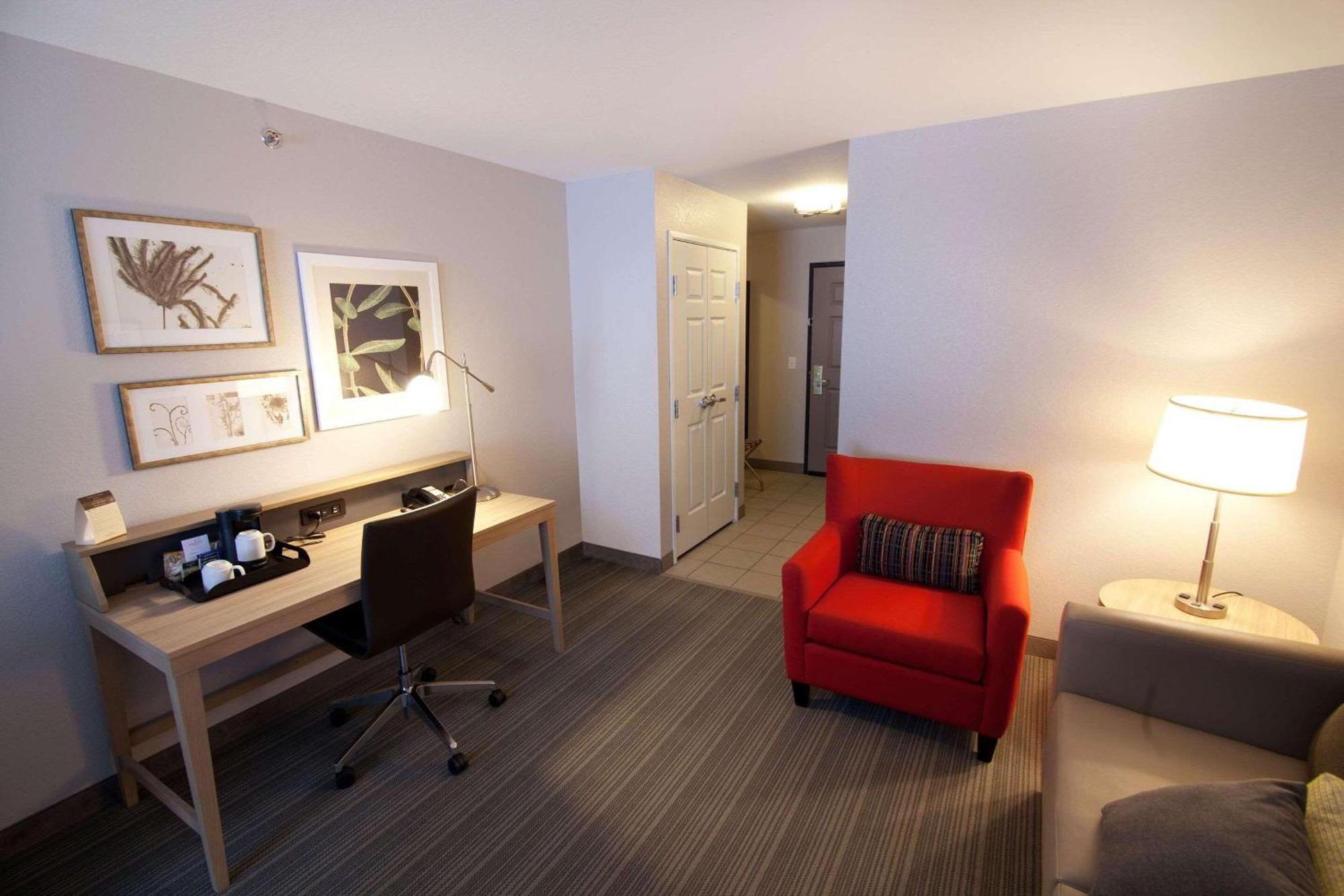 Country Inn & Suites By Radisson, Decorah, Ia Εξωτερικό φωτογραφία