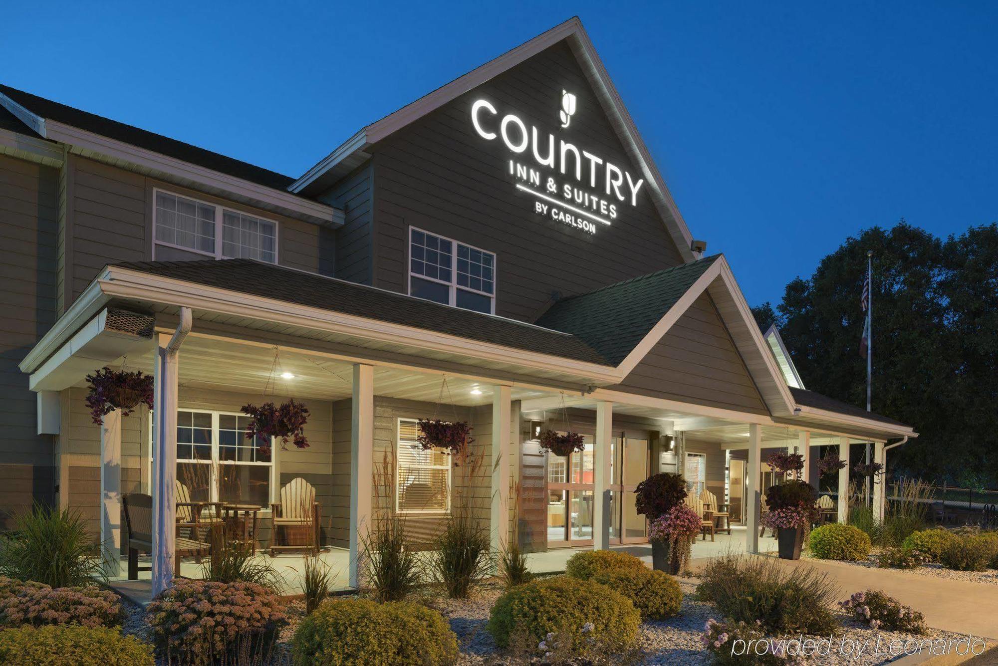 Country Inn & Suites By Radisson, Decorah, Ia Εξωτερικό φωτογραφία